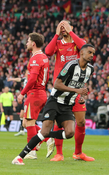 皮球划出一 皮球划出一